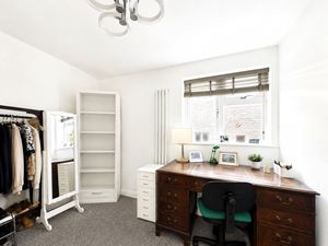 Bedroom- click for photo gallery